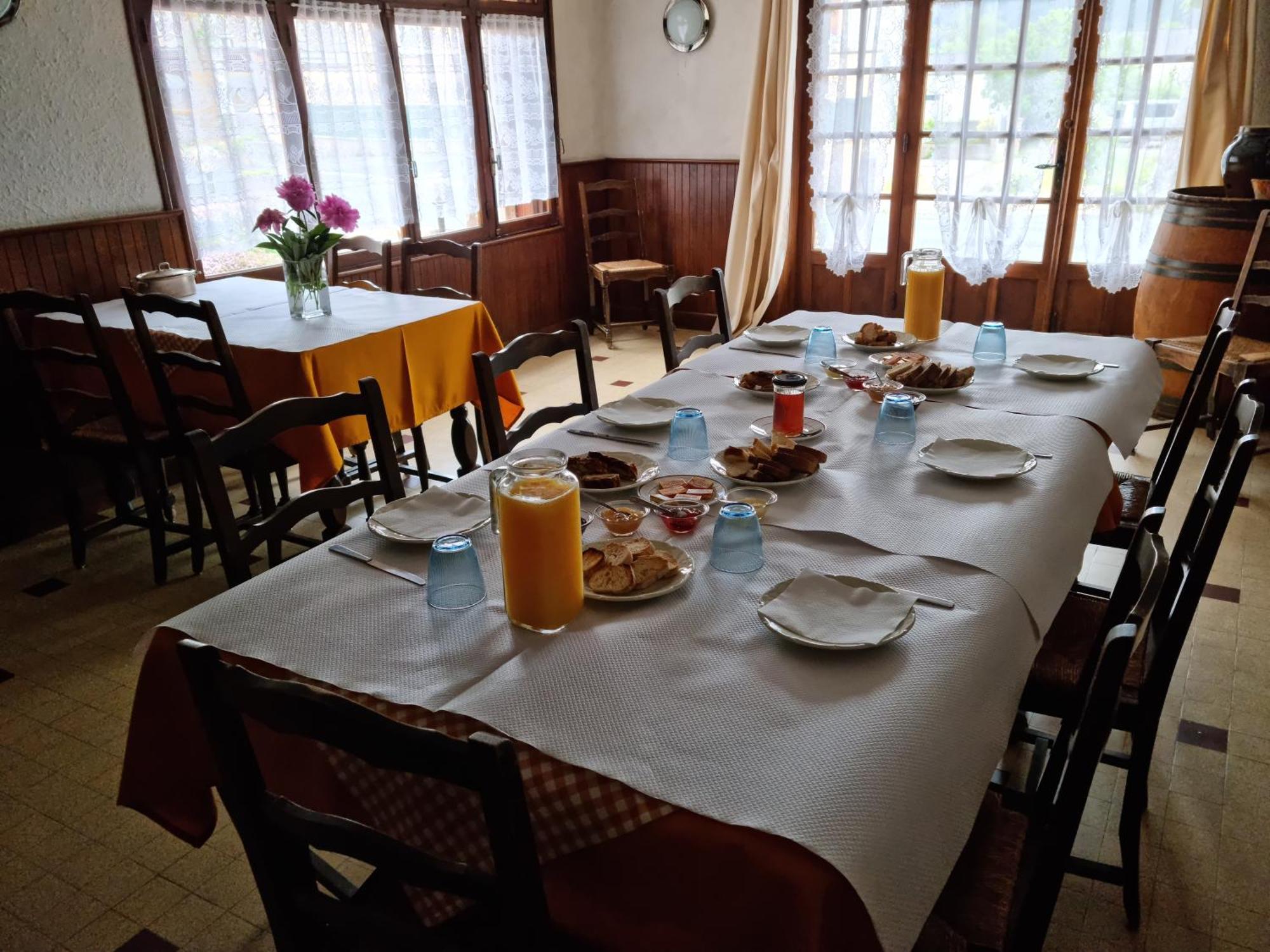 Au Pont De La Gineze Bed & Breakfast Barjac  Exterior photo